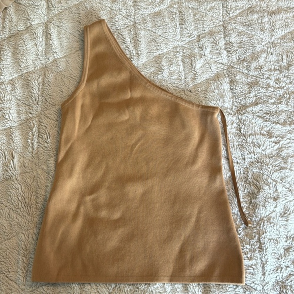 One Shoulder Top